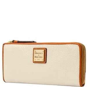 New Dooney & Bourke Pebble Grain Large Zip Around Clutch Wristlet NWT